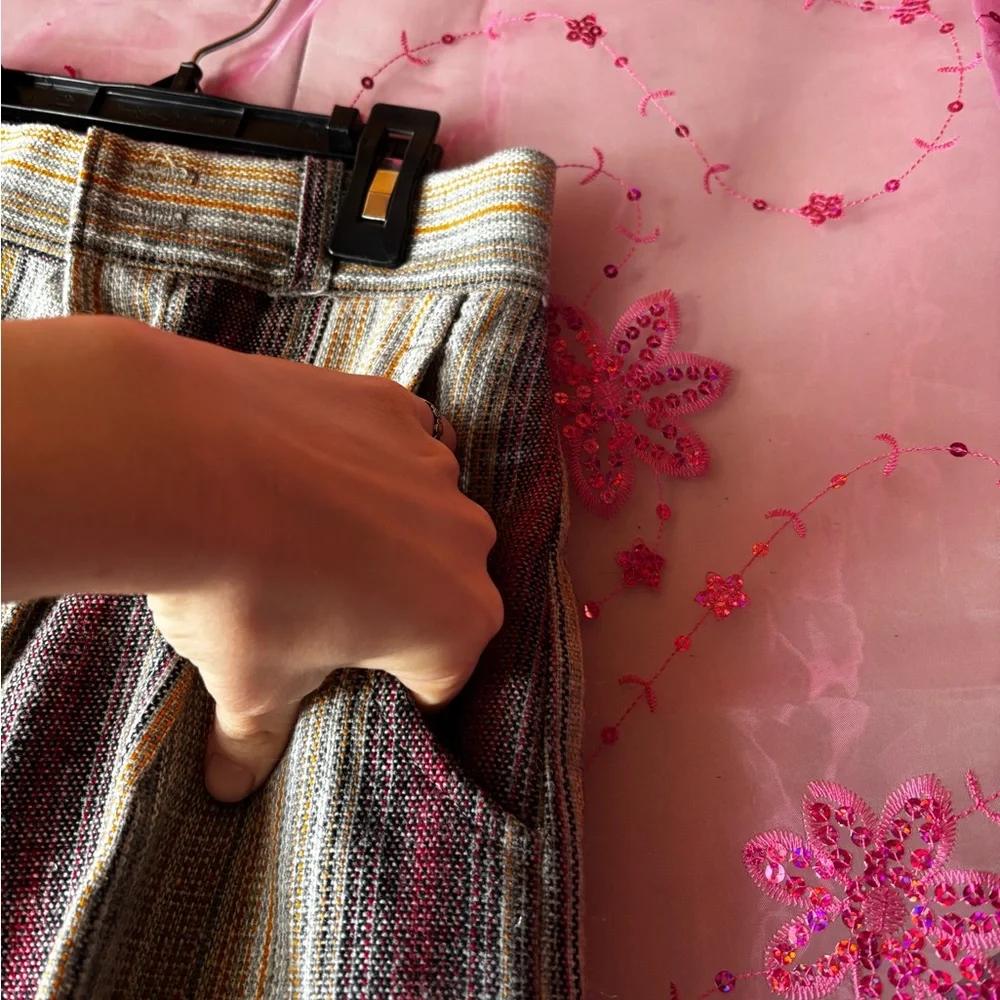 Striped Vintage Capris - Picture 5 of 5